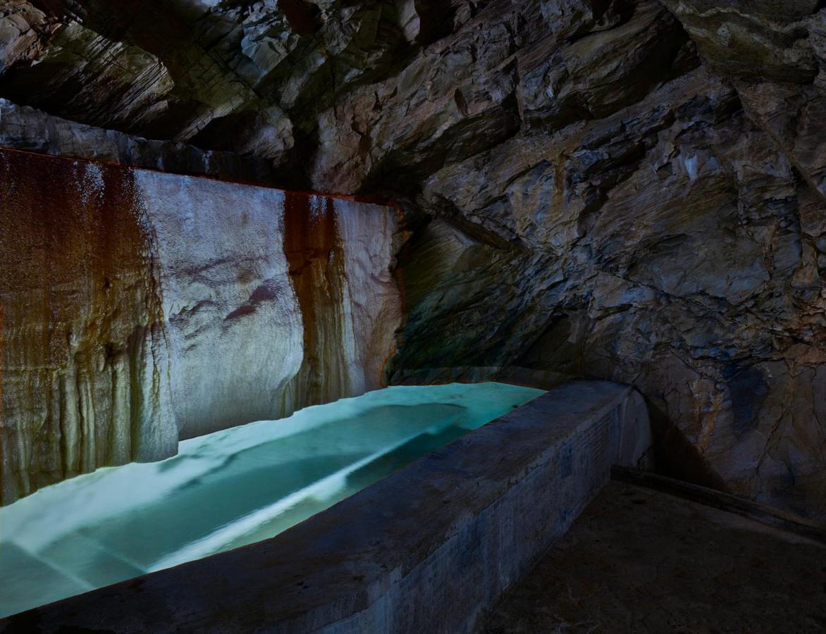 바그니 디 피사 팰리스 앤 스파 호텔 산줄리아노테르메 외부 사진 The Blue Grotto