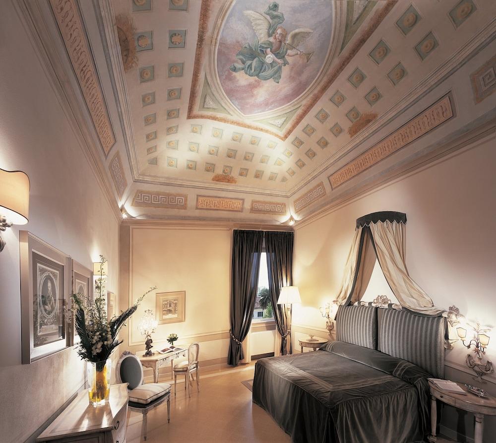 바그니 디 피사 팰리스 앤 스파 호텔 산줄리아노테르메 외부 사진 A room at the hotel